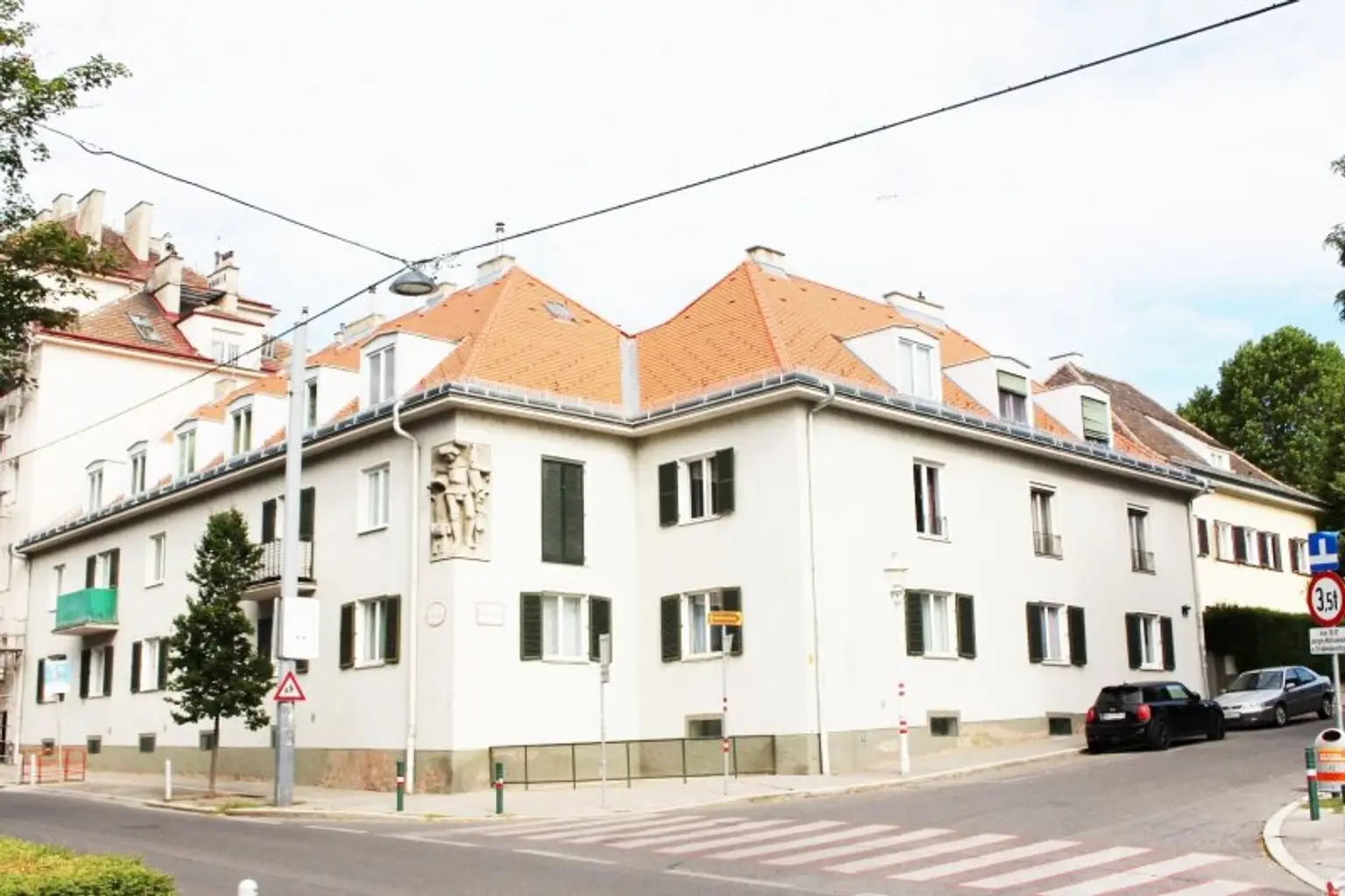 1. Dezember 2025:  2 Schlafzimmer, großzügige TOP Wohnküche, Klimaanlage, Fußbodenheizung | December 1st, 2025 2-bedroom unit featuring a spacious premium open-plan kitchen/lounge, A/C, and underfloor heating