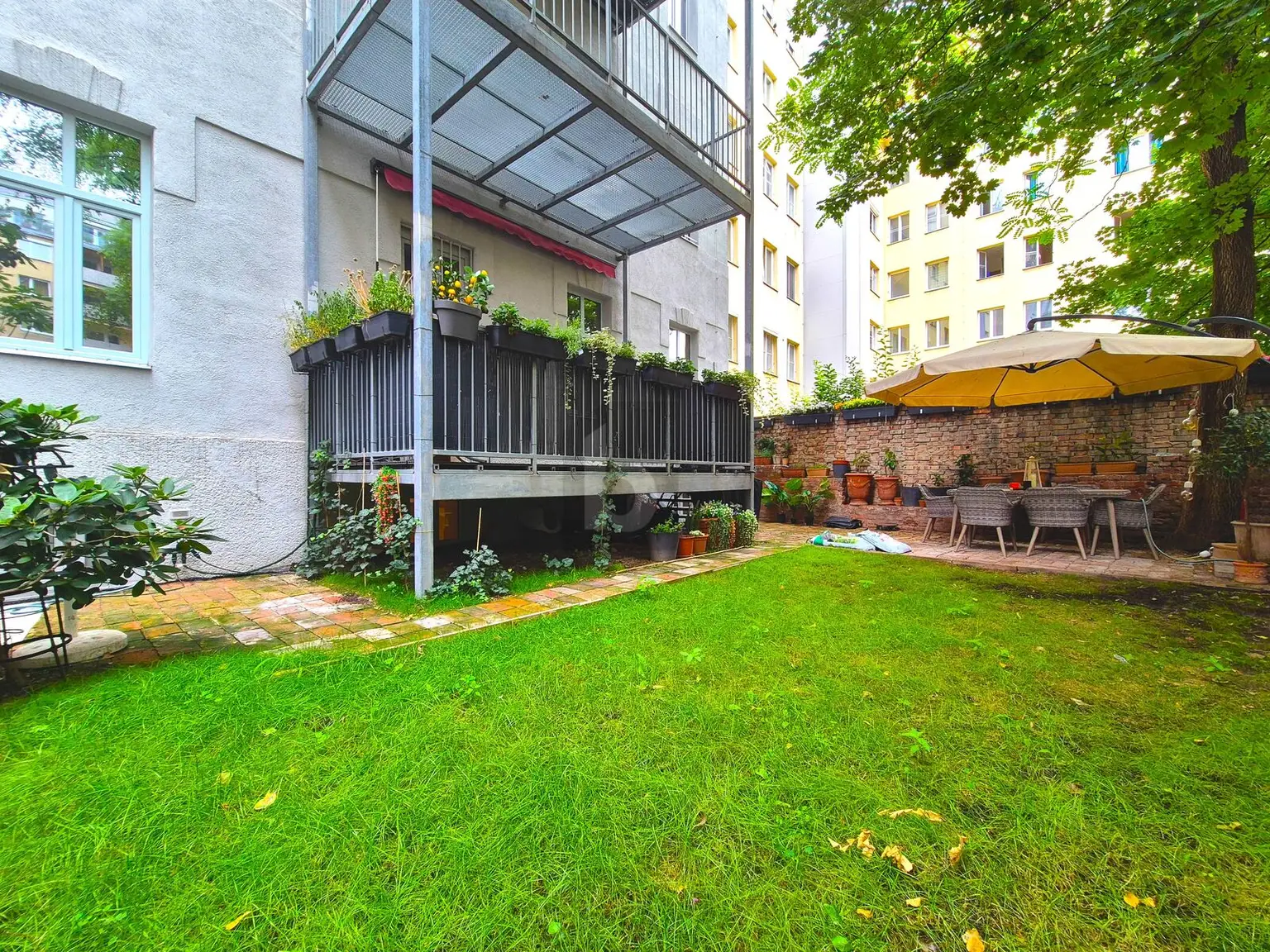 CHARMANTE GARTENWOHNUNG - PERFEKTE LAGE NAHE DONAUKANAL UND VIENNA INTERNATIONAL SCHOOL
