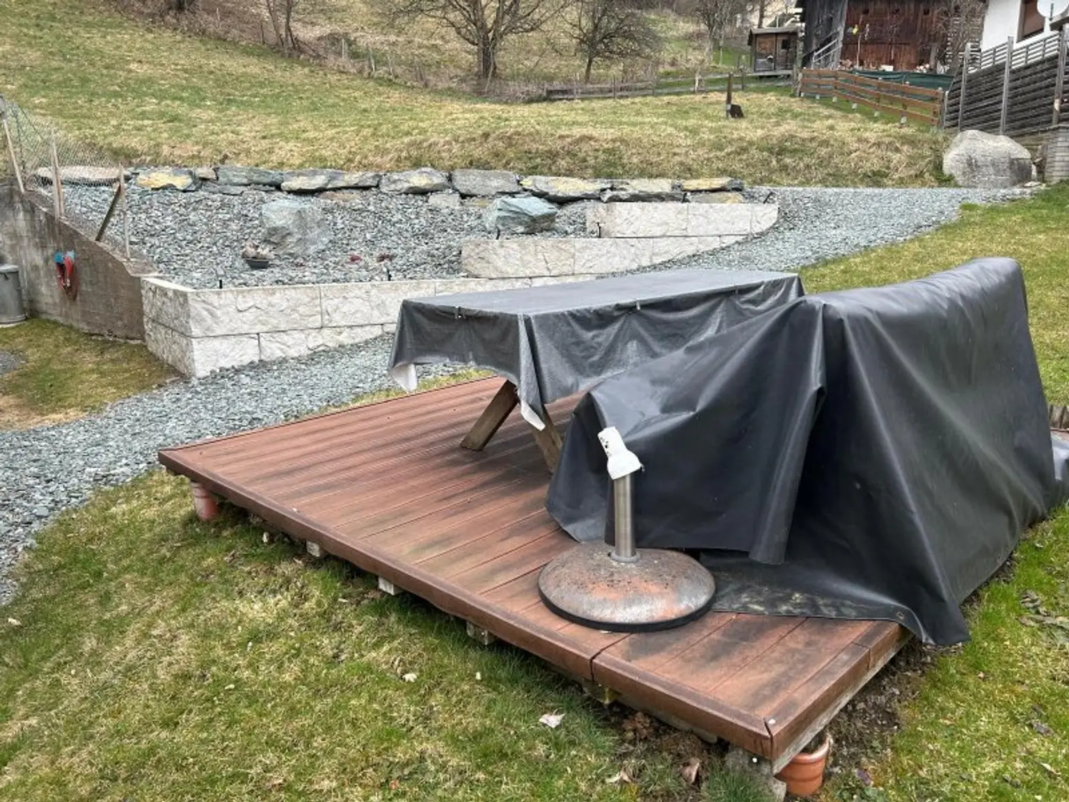 2776 m² Grund + Charmantes Einfamilienhaus im Sonnigen  Himmelberg mit Garten, + Garage & Werkstatt für 199.000 €