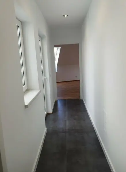Sonnige Dachterrassenwohnung - Klimatisiert - Top Zustand - nähe U3