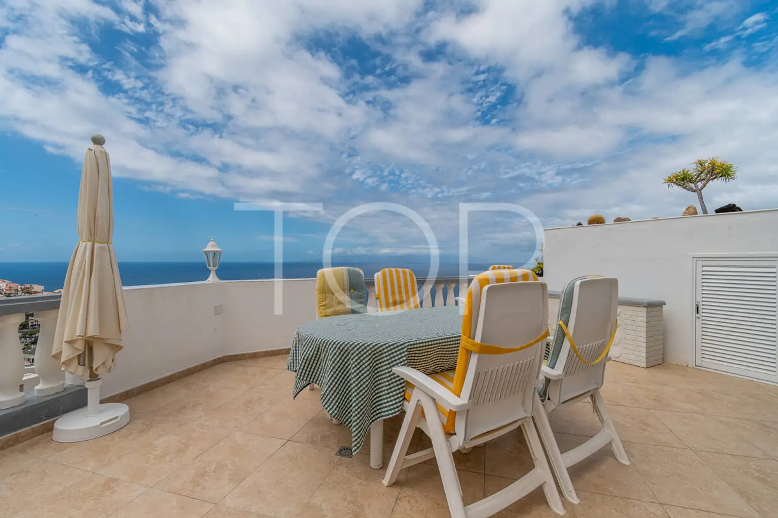 Apartment-LosGigantes-Terrace-Tenerife-2