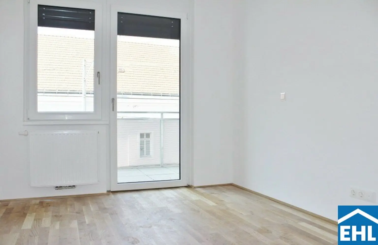 Schöne 2 Zimmer Wohnung mit Balkon in zentraler Lage