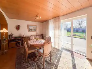 Essbereich mit Terrasse EG