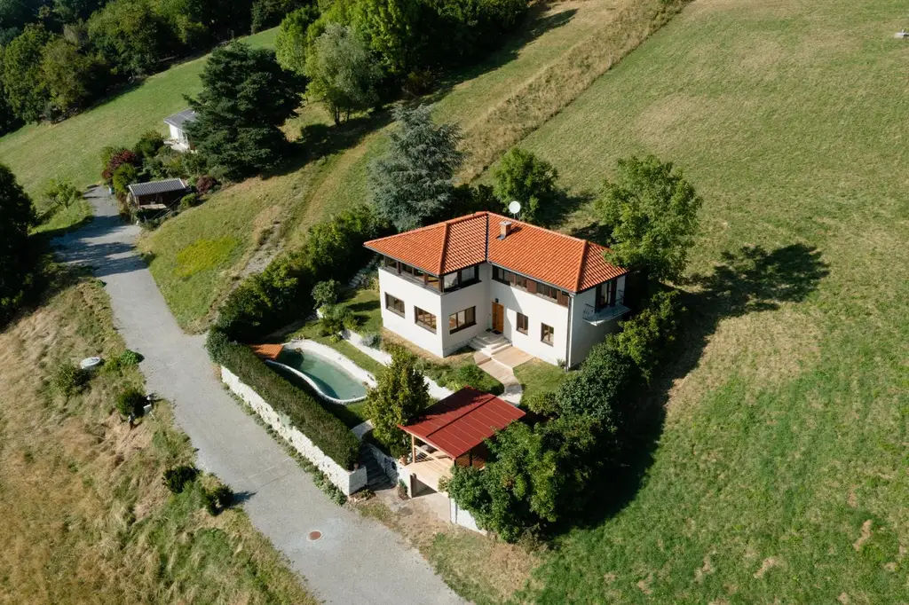 Einfamilienhaus am Kulm - "Ihr Rückzugsort mit unverbaubarem Fernblick."