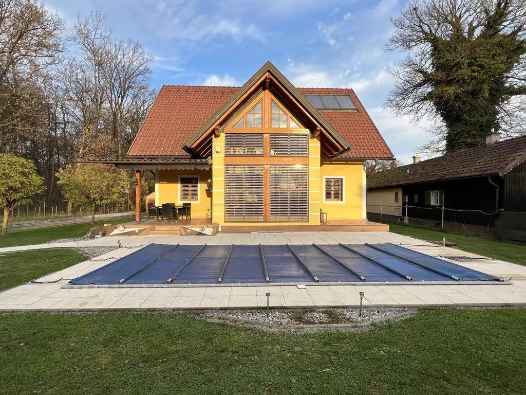 Wunderschönes Haus mit großer Hobbywerkstatt und großem Hofplatz - Ruhelage!