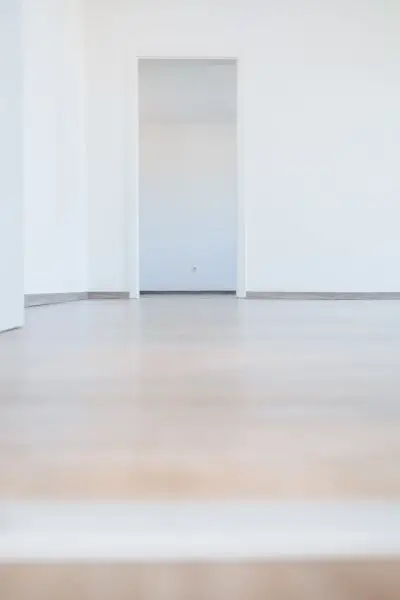 TOP DEAL I WESTBALKON I BADEWANNE I MODERNISIERT I SMARTE RAUMAUFTEILUNG I HAUSTIERE ERLAUBT I RUHIGE LAGE I 6. STOCK MIT LIFT I PROJEKT WOHNEN