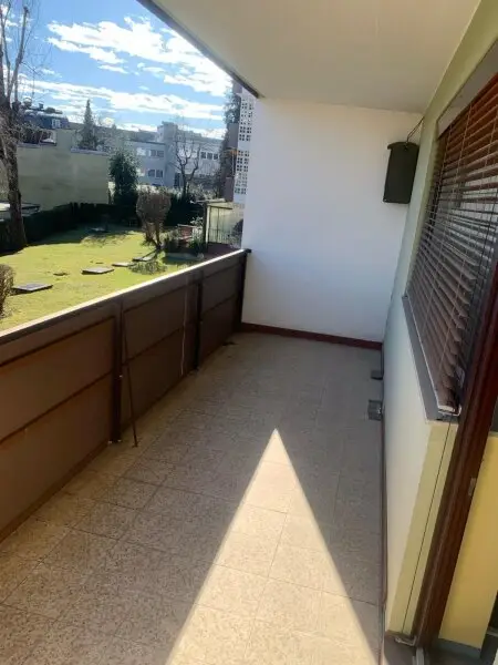 Günstig - Helles Büro oder auch Eigentumswohnung in Zentraler Lage!