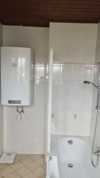 3 Zimmer-Wohnung mit Loggia und Einzelgarage in guter Lage
