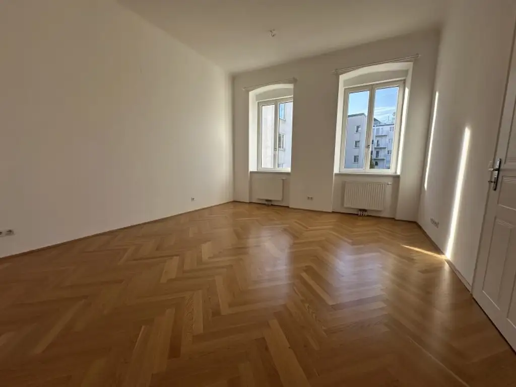 AKH-NÄHE, LAZARETTGASSE, sonnige 68 m2 Altbau, 2 Zimmer, Wohnküche, Wannenbad, Parketten, SAT/TV, 3. Liftstock, MED-UNI-Wien