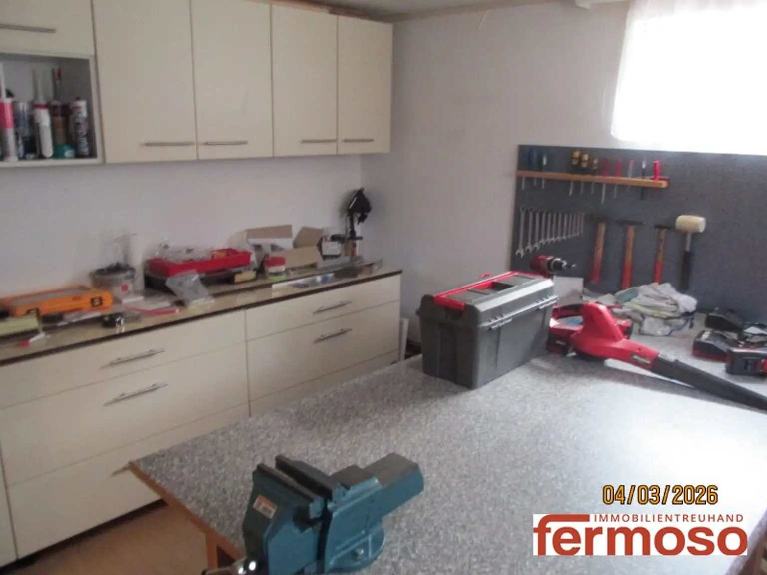 Traumhafter Bungalow vollunterkellert mit Fitness und Kino, perfekt und gepflegt mit wunderbaren Garten