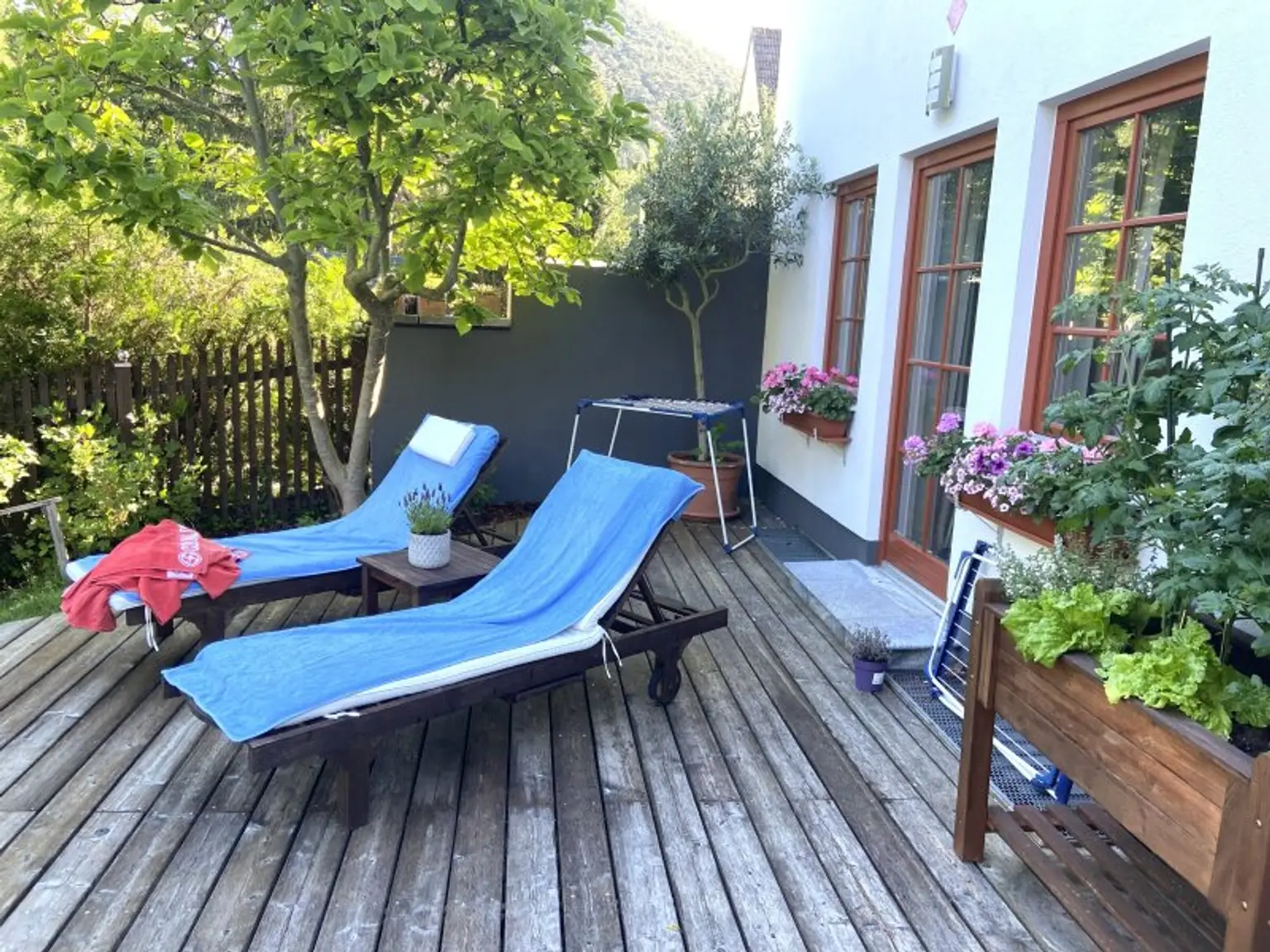 (!) Familienhit mit Charme - gut geschnittene Doppelhaushälfte mit Garten & Pool in Gaaden (!)