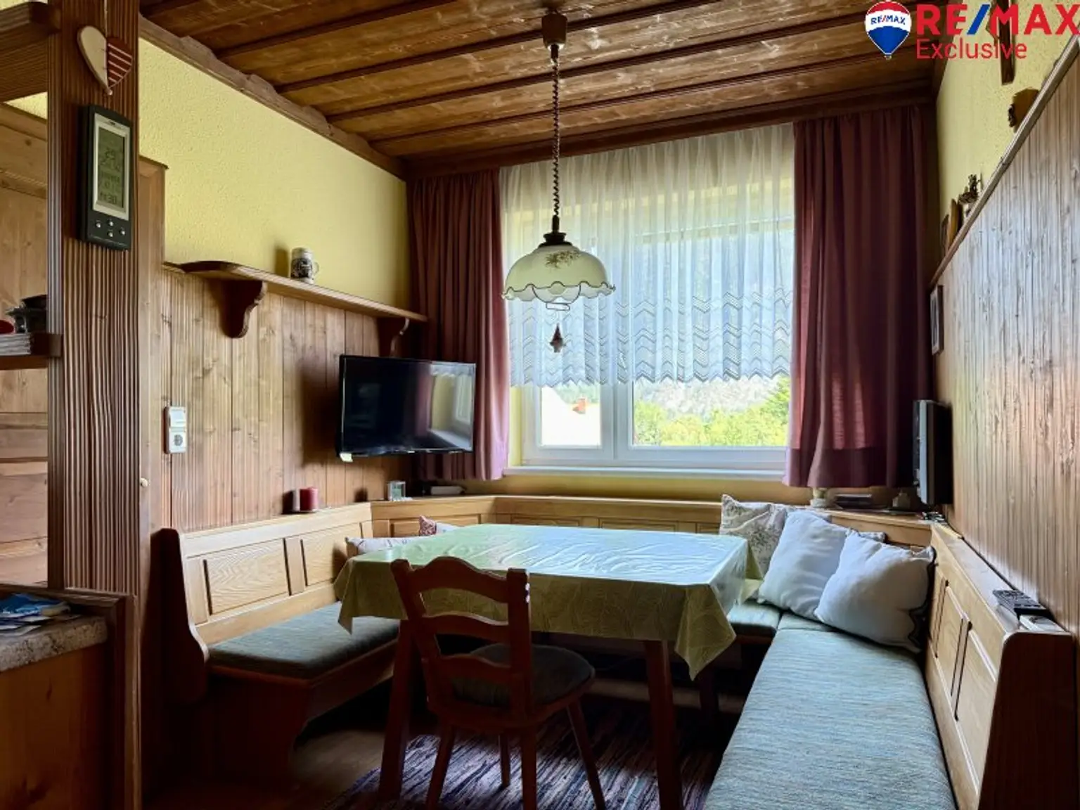 Bergzauber – Einfamilienhaus mit 158 m² Wfl. & 5.104 m² Grund in Puchberg am Schneeberg!
