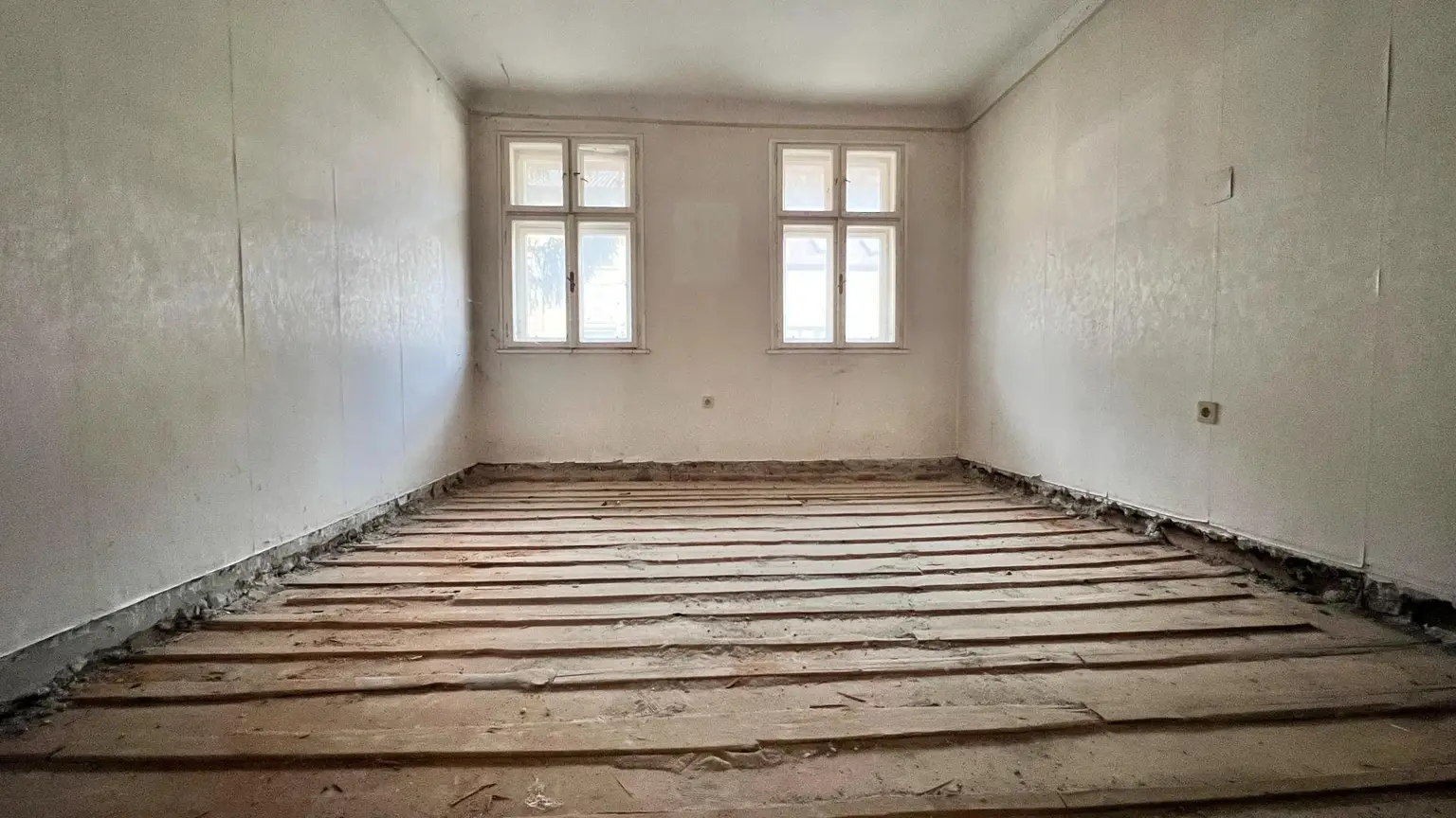 -20000434_1004159911_16344391