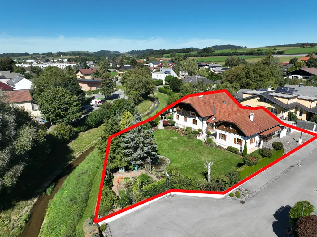 Haus auf großem Grundstück