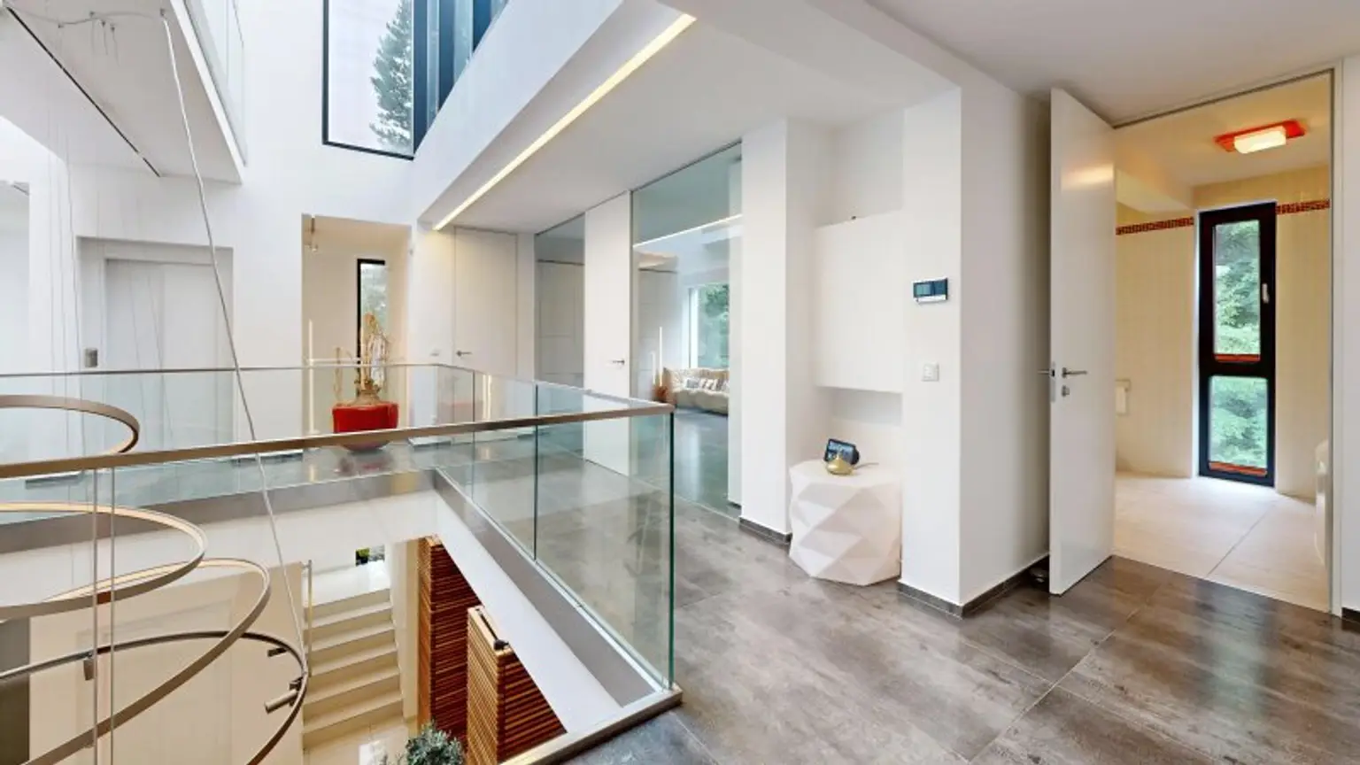Luxusvilla mit Infinitypool in absoluter Ruhelage in Hinterbrühl – Exklusives Anwesen mit Top-Ausstattung