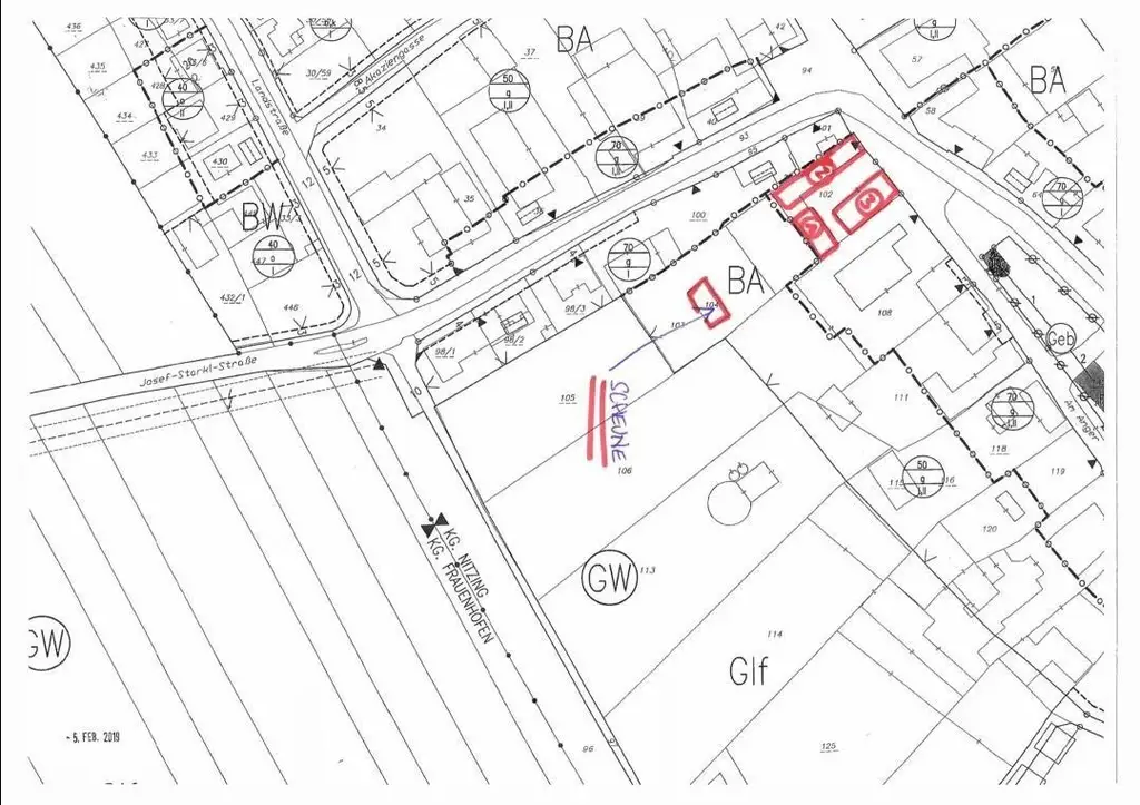 “Zauberhafter Dreikanthof mit großem Gartenparadies bei Tulln“