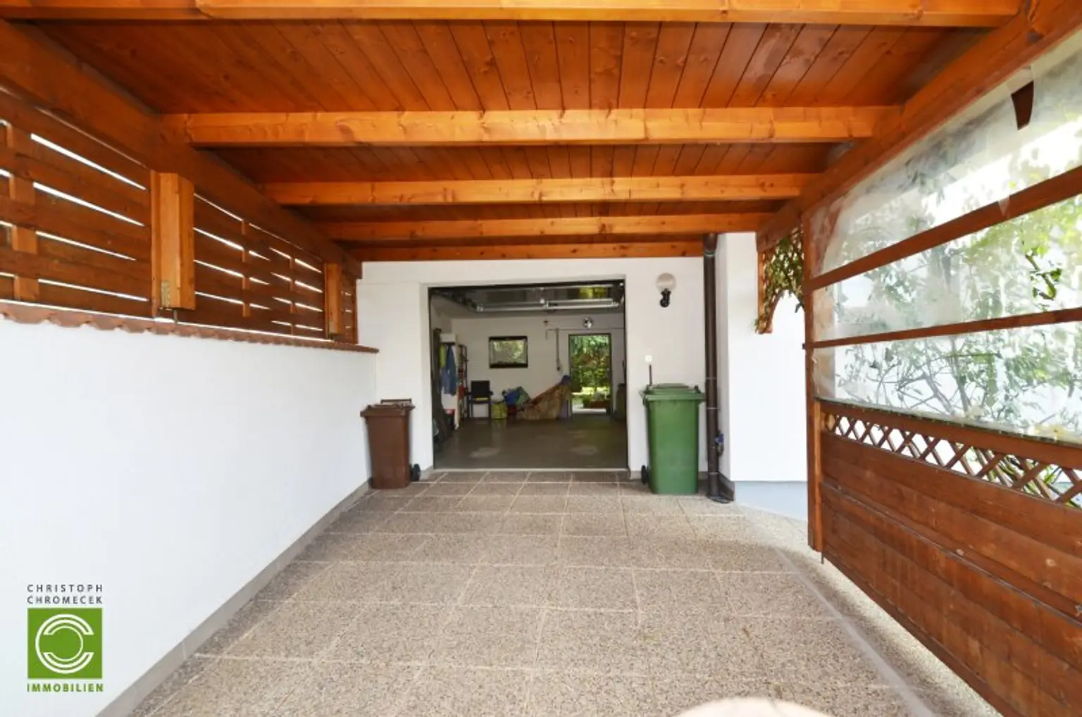 CHRISTOPH CHROMECEK IMMOBILIEN - PERCHTOLDSDORF - Erstklassiger Bungalow auf ruhigem Eckgrundstück!