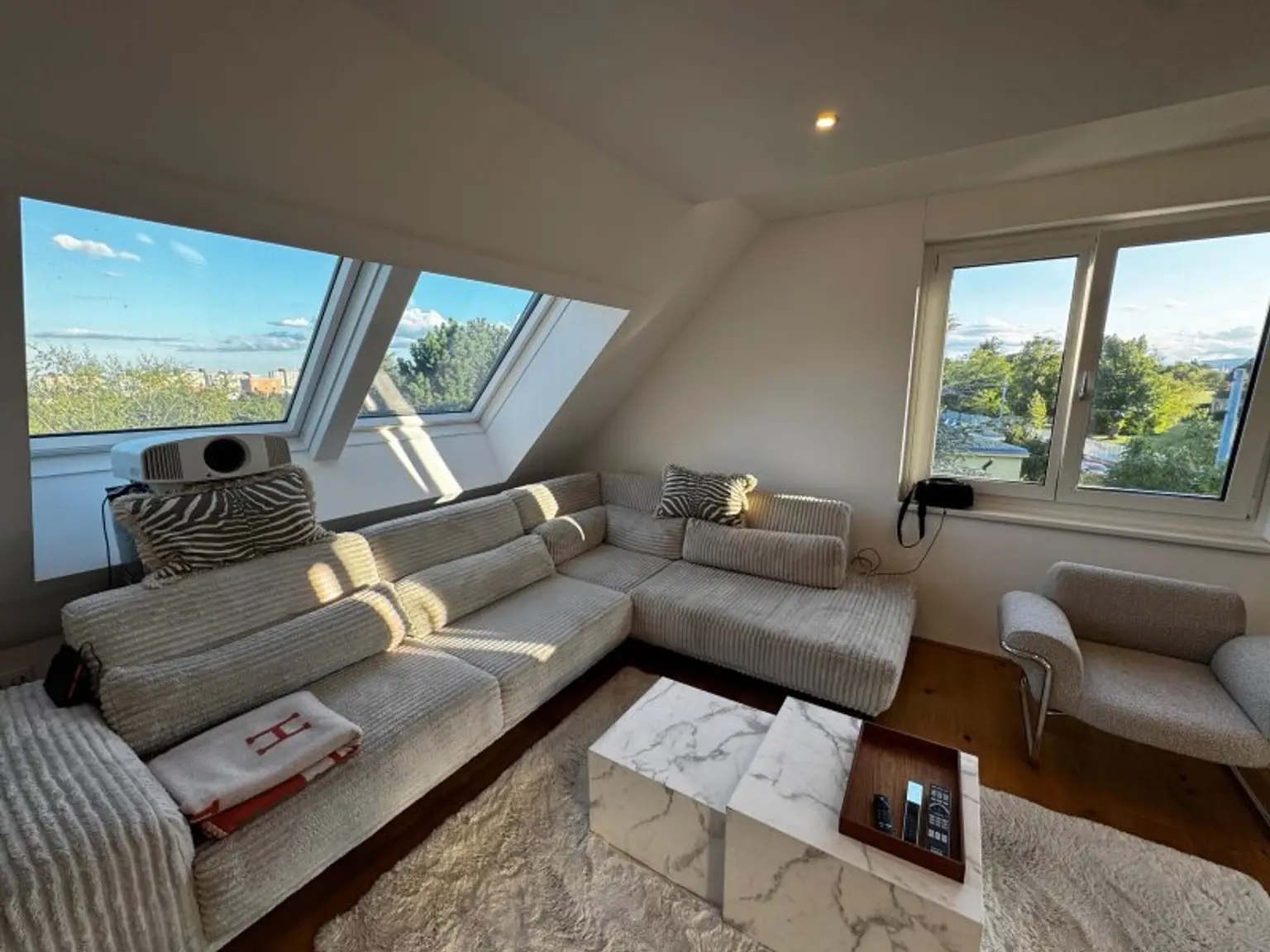 "Provisionsfrei" Traumhafte Dachterrassenwohnung mit Fernsicht in Top-Lage - Erstbezug mit Tiefgarage