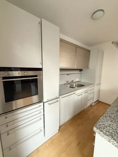 absolute Ruhelage: Helle, sonnige 3 Zimmer Wohnung mit Balkon und Terrasse in Grünlage Ober St.Veits 1130 zu mieten!