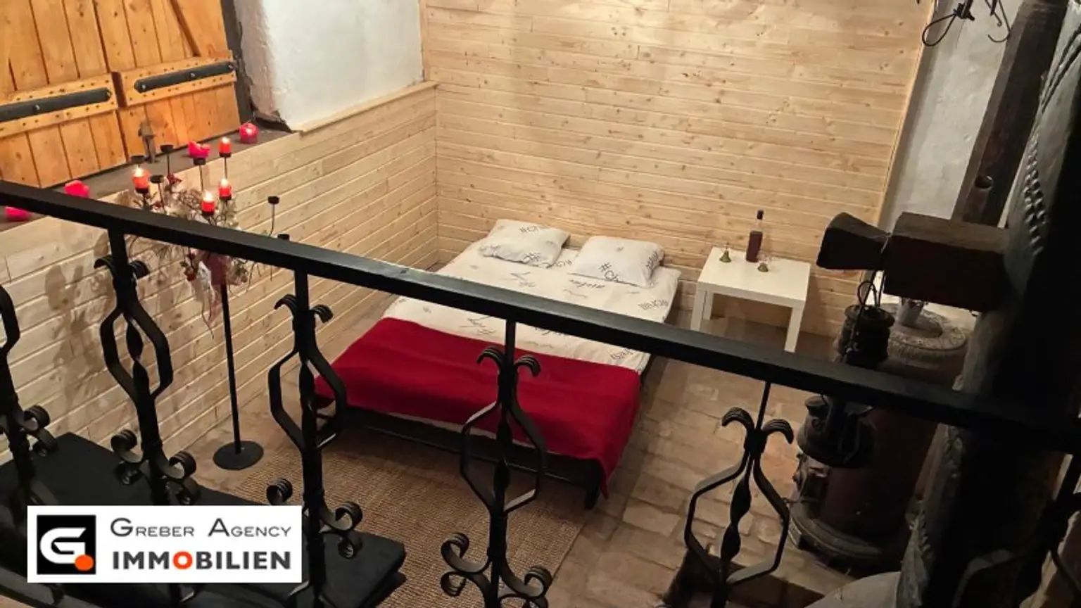 Urige Gemütlichkeit im eigenen Presshaus mit Fernblick