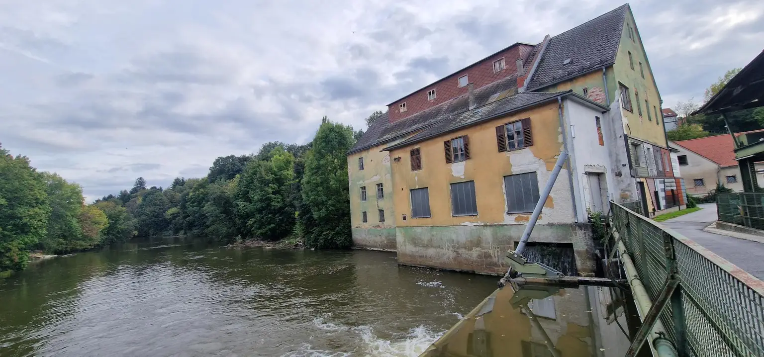 Lagerflächen mit vielseitigen Nutzungsmöglichkeiten in Fürstenfeld.