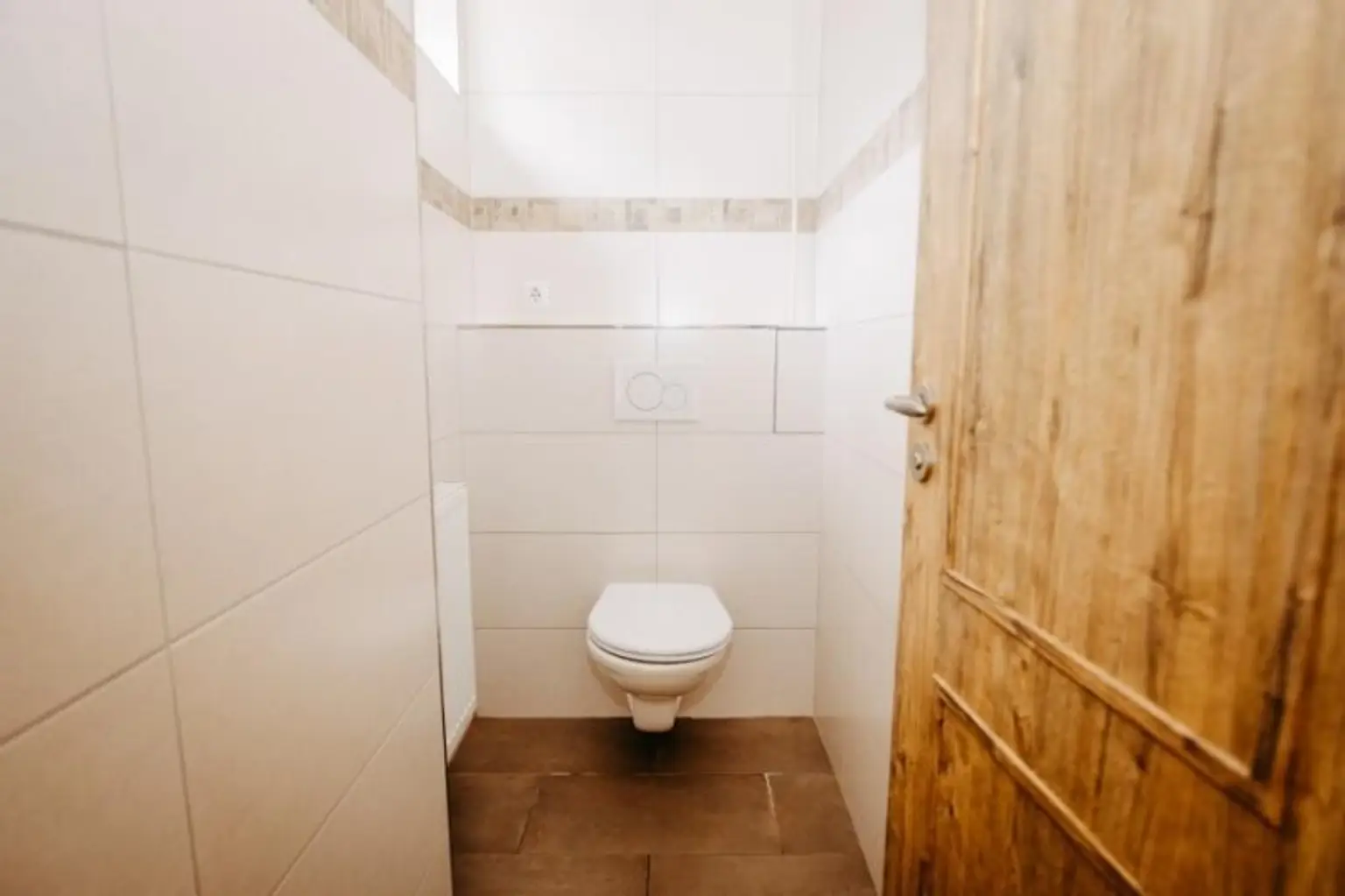 Gepflegtes, neu revitalisiertes  und liebevoll erhaltenes Landhaus. Natur, Sonne, Ruhe,  Seelenheil.