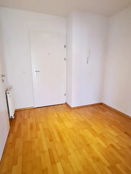 DACHGESCHOSS, Daringergasse, sonnige 76 m2 Neubau mit 6 m2 Balkon, 2 Zimmer, Wohnküche, Wannenbad, Parketten, Grünblick