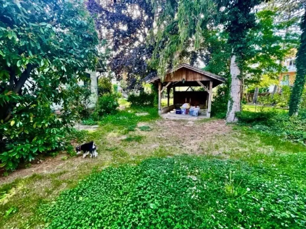 Majestätische VILLA mit 2 separaten WOHNEINHEITEN, Zusatz-Gebäude-ANLEGERWOHNUNG und herrlichen GARTEN-Grünruhe-OASE - absolutes Unikat - BADEN!