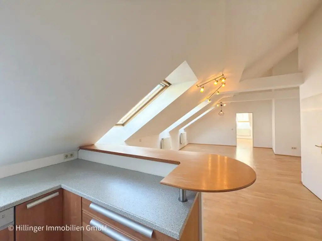 Charmante, helle Dachgeschoßwohnung in Toplage nahe Floridsdorfer Spitz