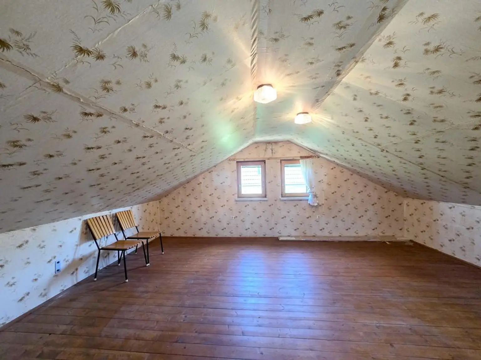 Dachboden/Schlafzimmer