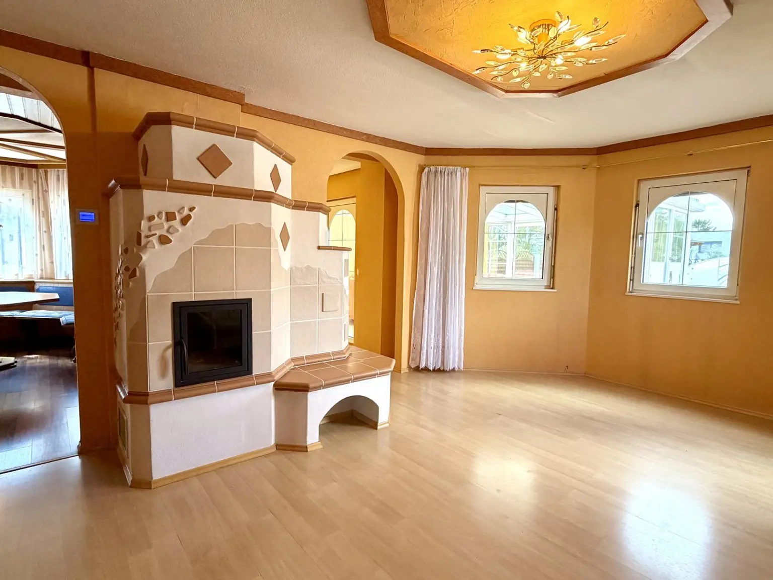 7 WOHNZIMMER