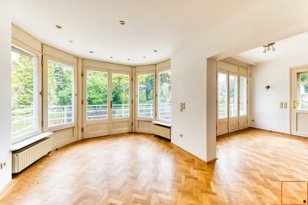 Bauhausvilla in zentraler Grinzinger Bestlage