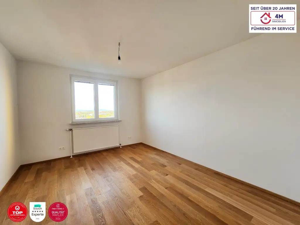 *AKTION NUR 1,5%+20% ust. PROVISION BEZAHLEN* Hochwertig sanierte 3-Zi.-Wohnung mit Loggia & traumhaftem Fernblick aus allen Zimmern