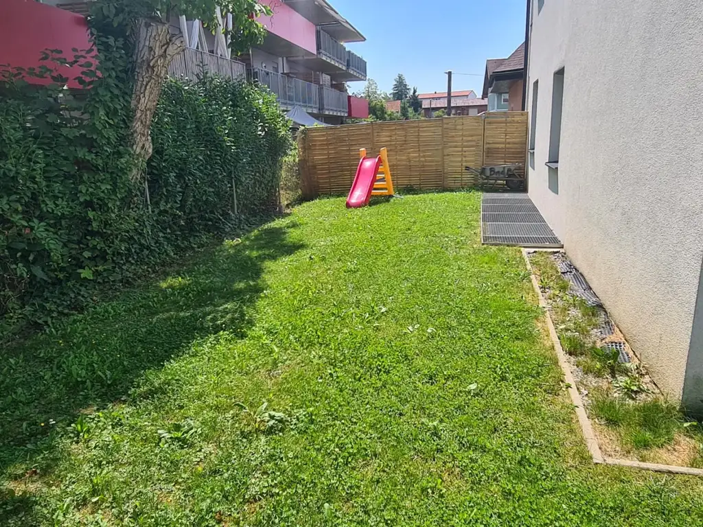 Neuwertige, wunderschöne 3-Zimmer-Wohnung mit großen Süd-Balkon