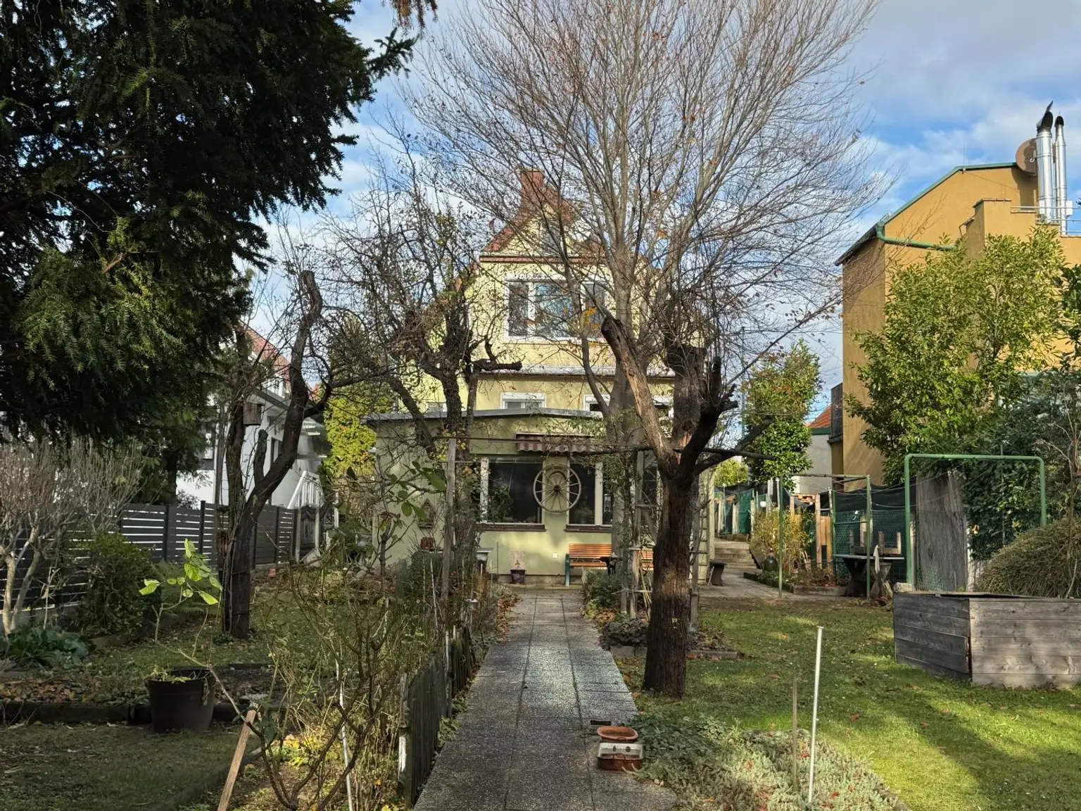 Einfamilienhaus mit extra Atelier