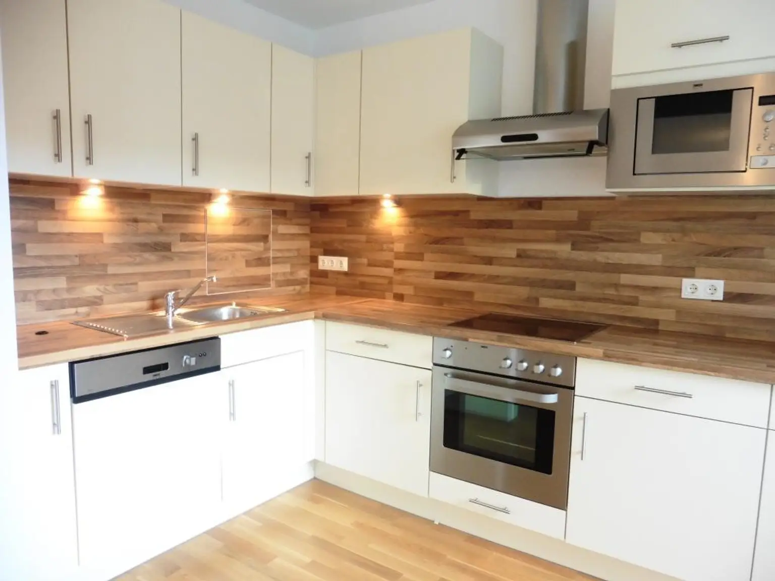 AHORNERGASSE/ NEUBAUGASSE - Schicke 3-Zimmer Neubauwohnung mit Balkon in Traumlage