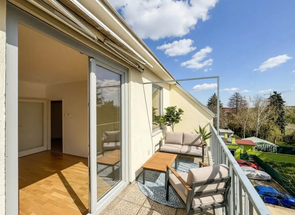 Sonnige DG-Wohnung mit Weitblick und Terrasse -  Wohlfühlfaktor!