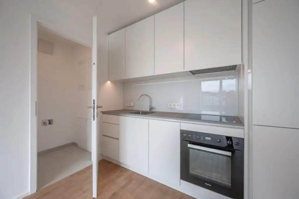 ++MOLLARD 50++ außergewöhnliche 3-Zimmer-Wohnung mitten im Herzen der Stadt (1/24)