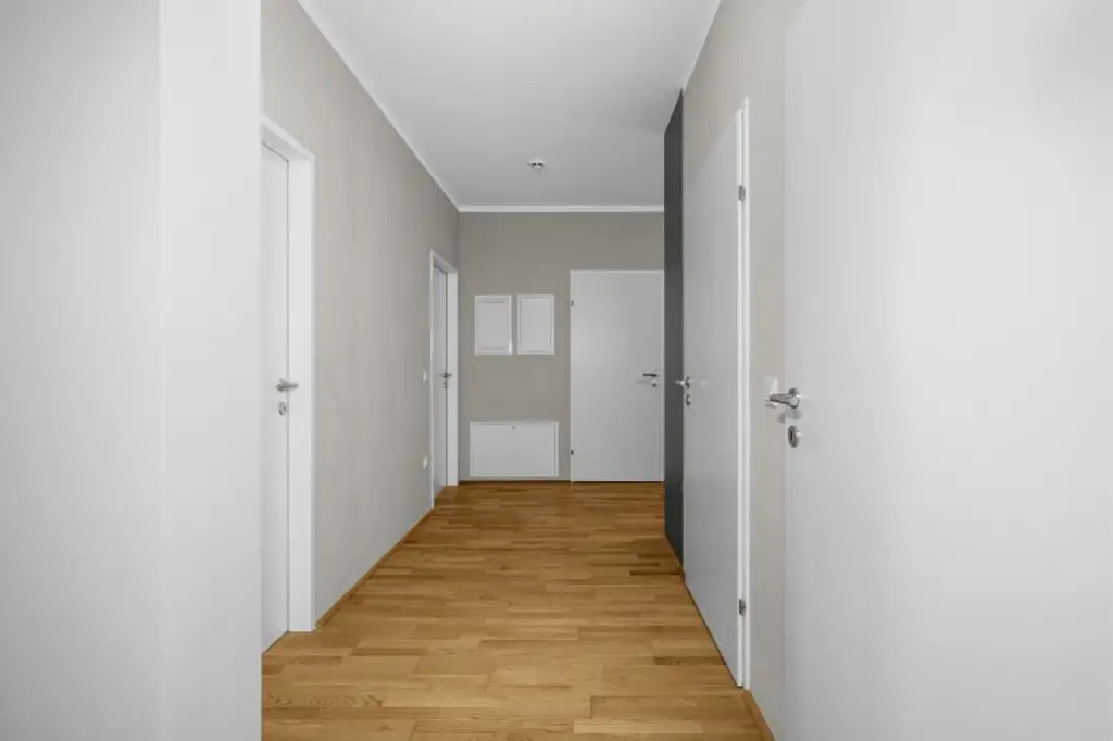 Q-Tower ! Moderne 3 Zimmer mit Balkon & Stellplatz/ +++RE/MAX Trend+++
