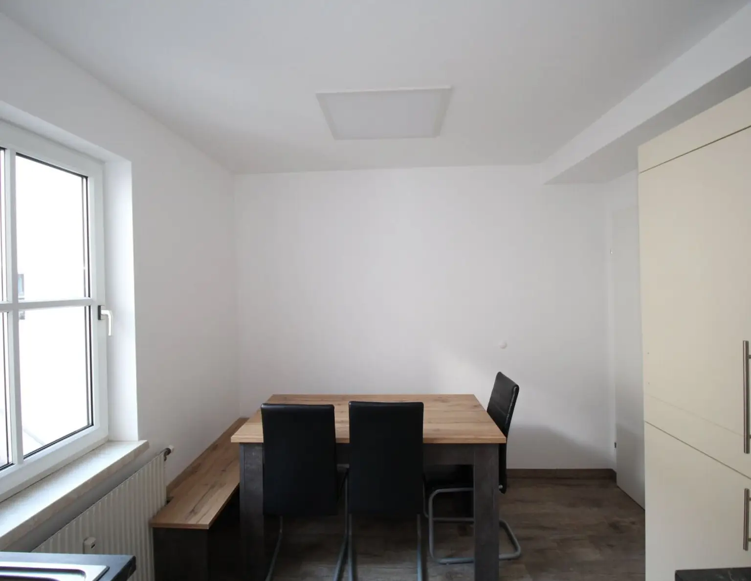 Gut vermietete, ruhige, sanierte 90 m² Anlegerwohnung in Freistädter Zentrumslage