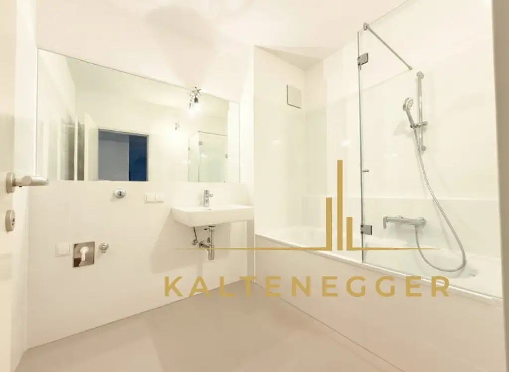 Tolle 4-Zimmer Wohnung mit Loggia ++ Blick in die Innengärten ++  Erstbezug nach Sanierung