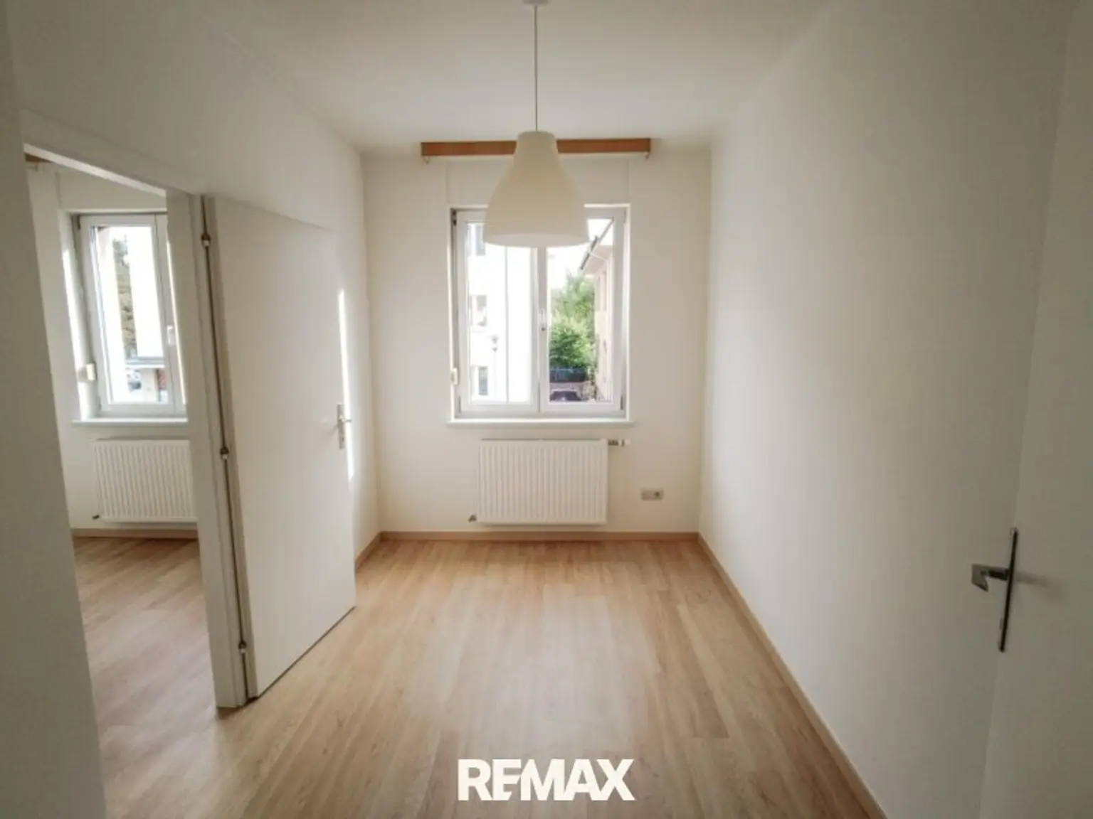 Schlafzimmer 1 mit Schrankraum