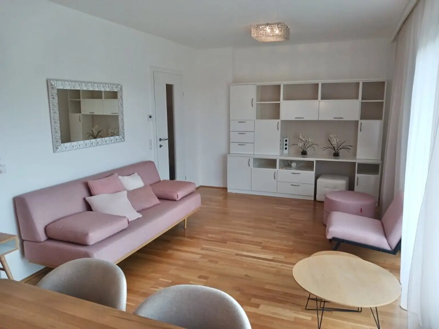 Ruhe trifft Qualität – moderne Wohnung mit Sonnenterrasse!