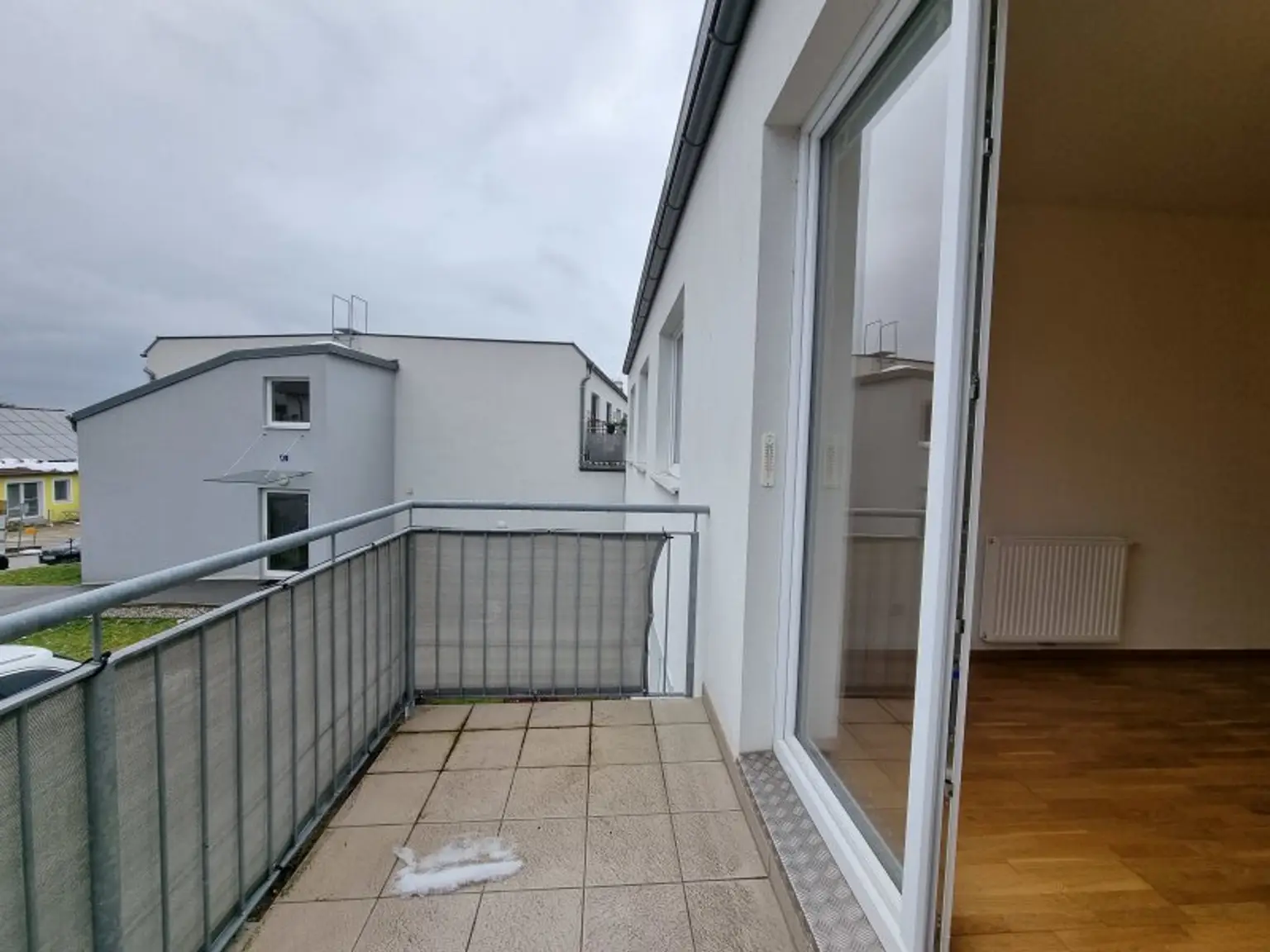 Moderne 2- Zimmer Wohnung mit Balkon und Parkplatz in einer Wohlfühlregion