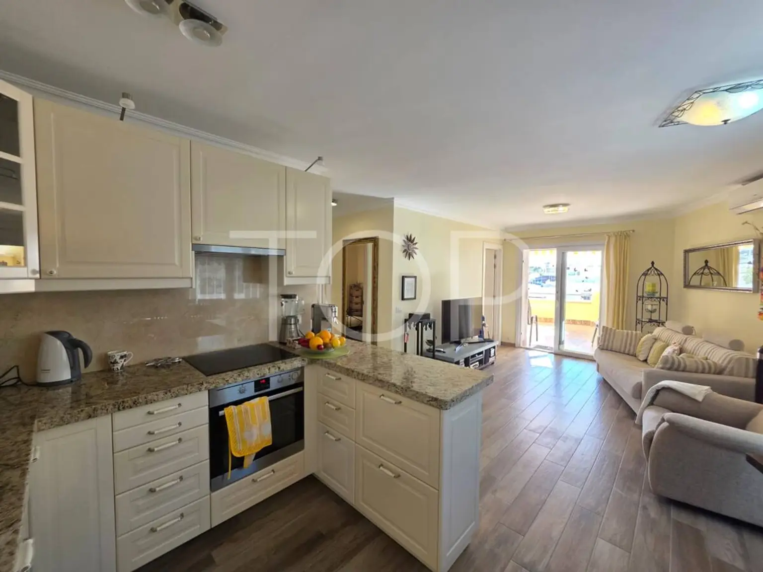 64cb64a2-6fbb-48b1-ba29-204bf8d1f4f6