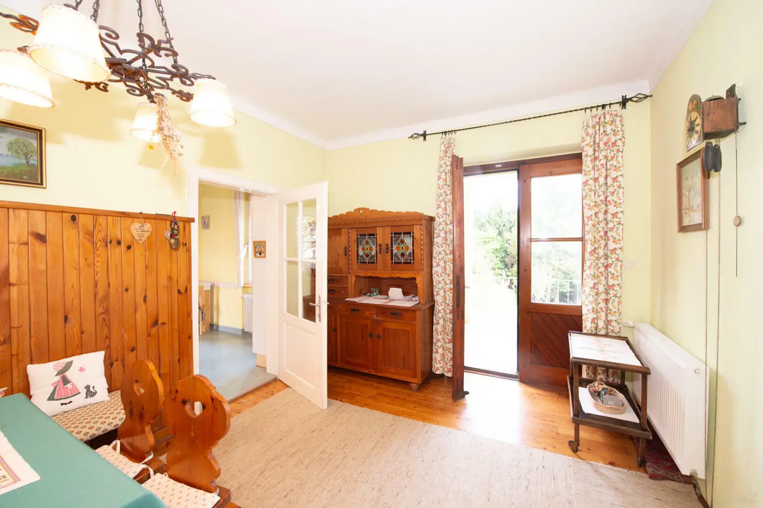 Ein Anwesen voller Möglichkeiten – großzügiges Haus mit Traumgrundstück