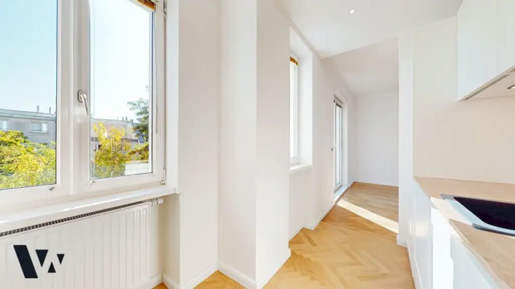 BALKONTRAUM BEI DER HOHEN WARTE | HOCHWERTIG SANIERTE 2-ZIMMERWOHNUNG