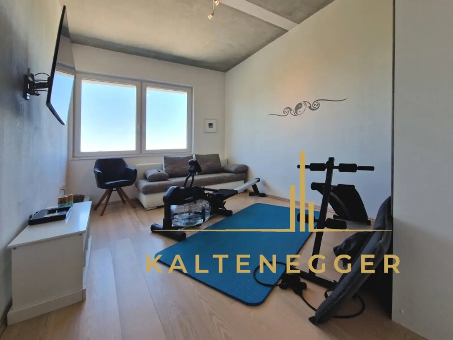 EG: Zimmer ca. 13,37 m²