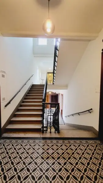 Stilaltbau im Servitenviertel - Sonnige Ausrichtung und Innenhof-Ruhelage