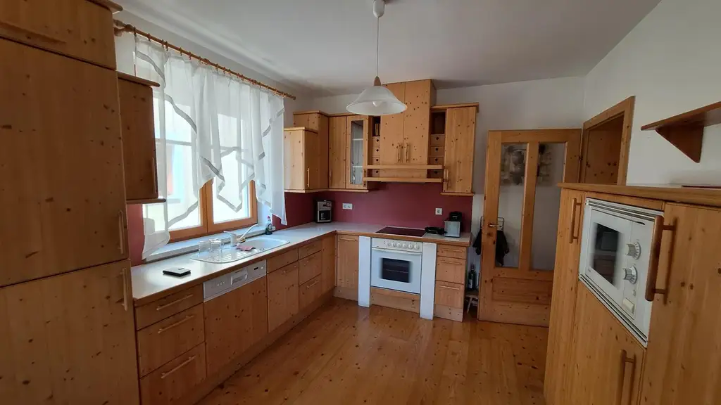 Wunderschöne lichtdurchflutete 3 Zimmerwohnung in ruhiger Lage in Leibnitz